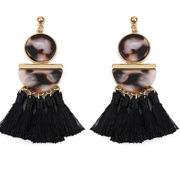 RESIN GOLD BLACK TASSEL DROP EARRINGS - Picture 2 of 2